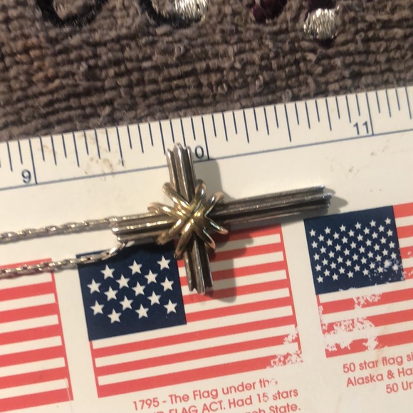 Gold 18 k & sterling silver Tiffany & Co Christian cross, box & flannel pouch - Picture 11 of 11